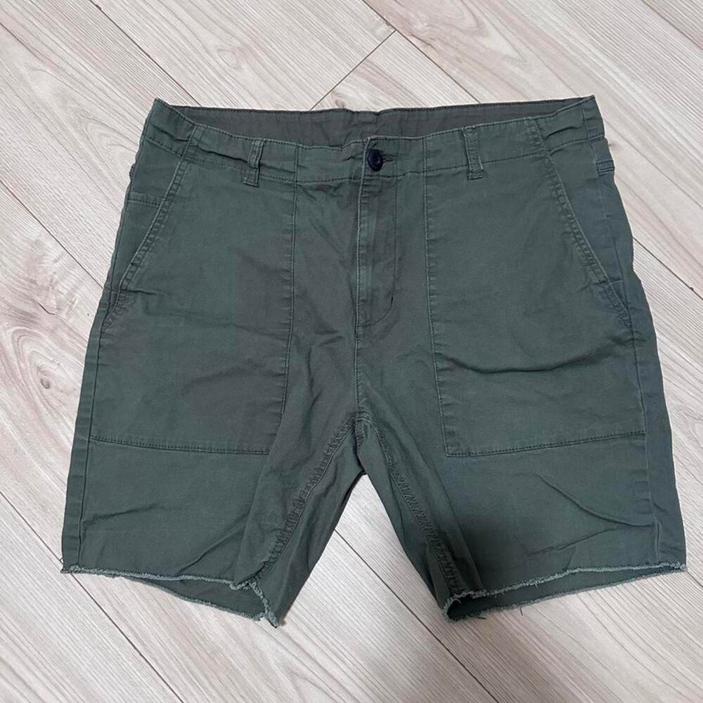 No Boundaries Utility Shorts Men’s 38 Olive Green Raw Hem Casual